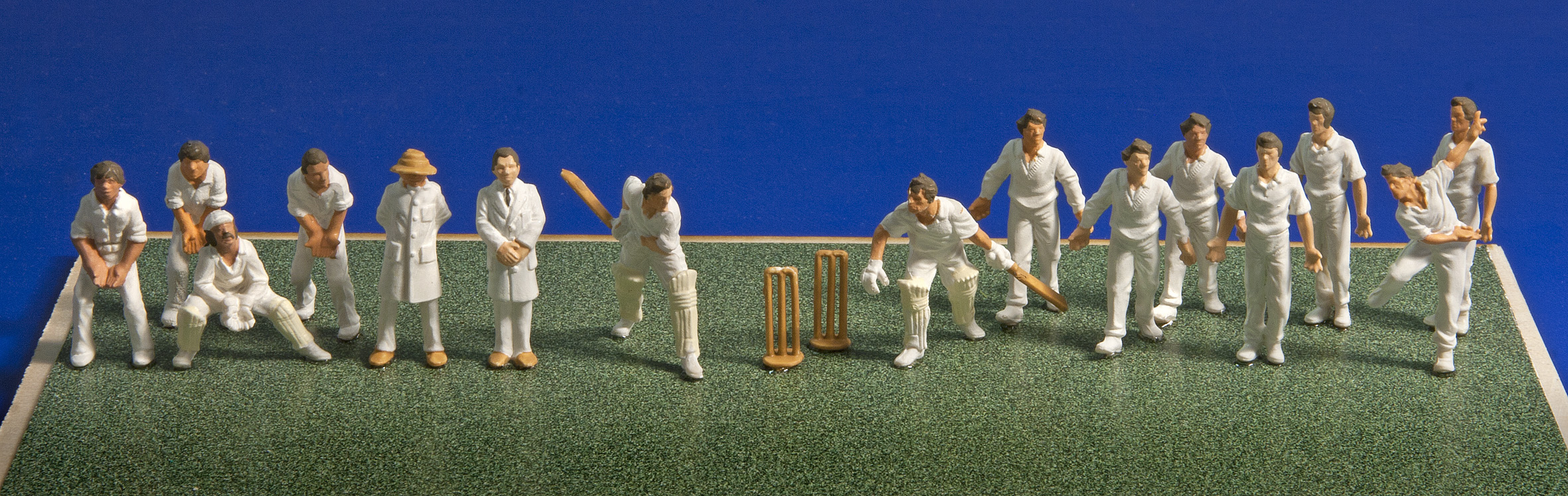 5300 Model scene Cricket Team